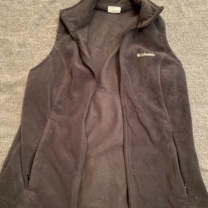 Columbia fleece vest